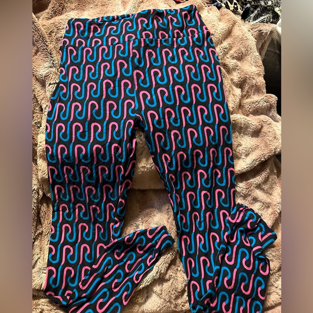 LuLaRoe OS leggings